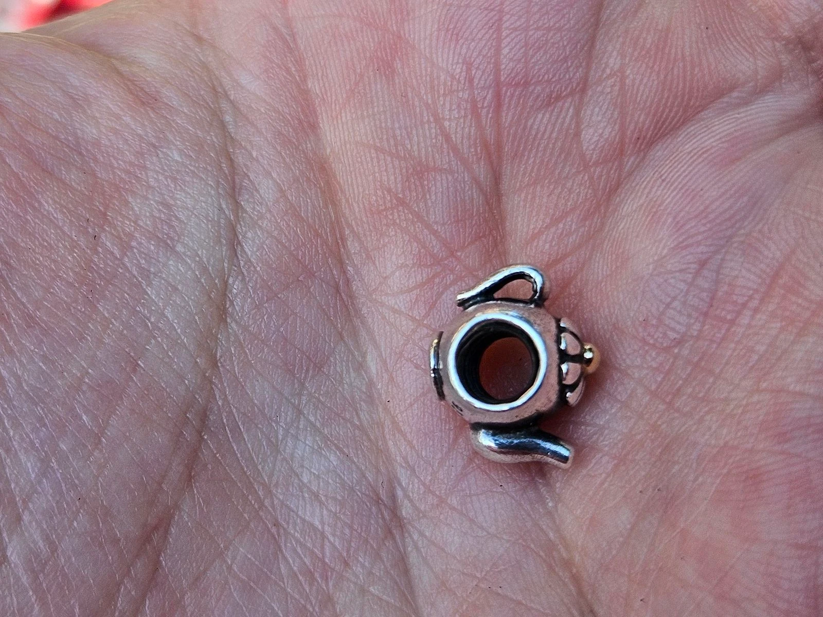 Pingente de chaleira bicolor de 14k da Pandora – photo 4